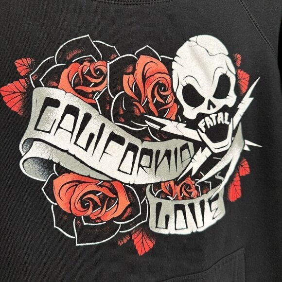 VTG Fatal Black Skull Rose Emo Goth Y2K 2000s Cali Love Pullover Sweater Large - Picture 3 of 6